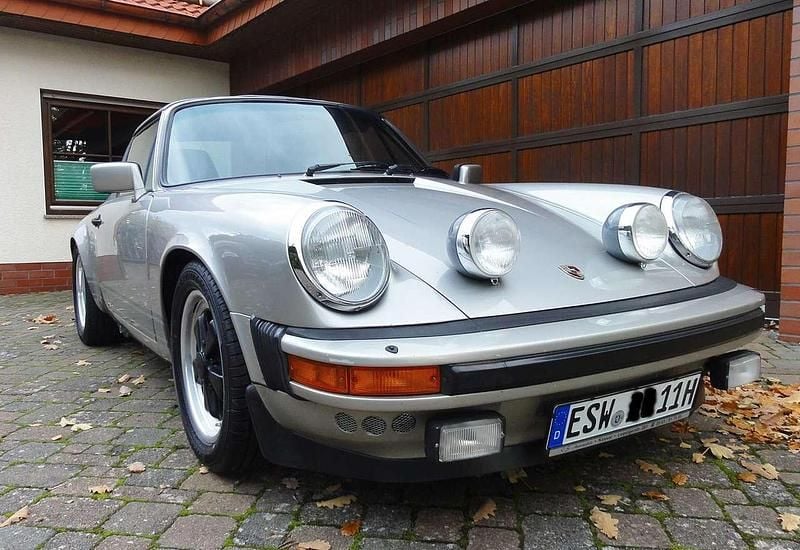 Gebraucht Porsche 911 204 PS (150 kW) 1982 Silber Cabrio