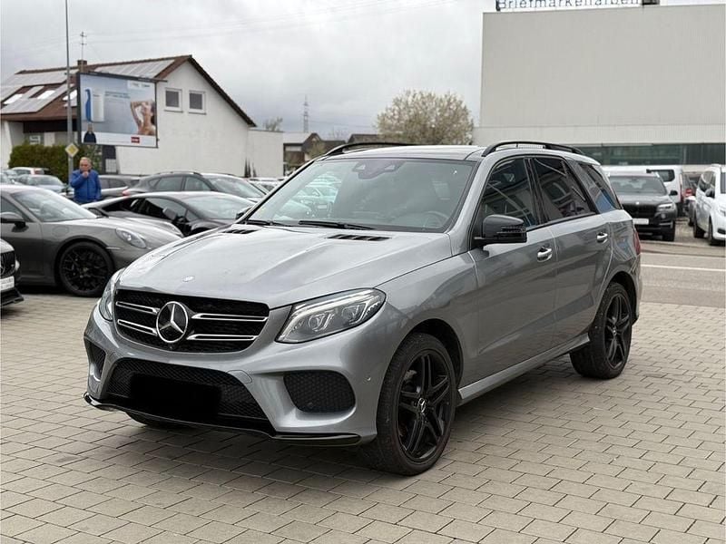 Silber Gebraucht 2016 Mercedes GLE350 AMG line SUV | 27.990 € (Guter Preis) - Bild 1/3
