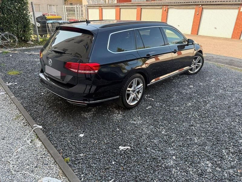 Gebraucht VW Passat 190 PS (139 kW) 2019 Schwarz Kombi