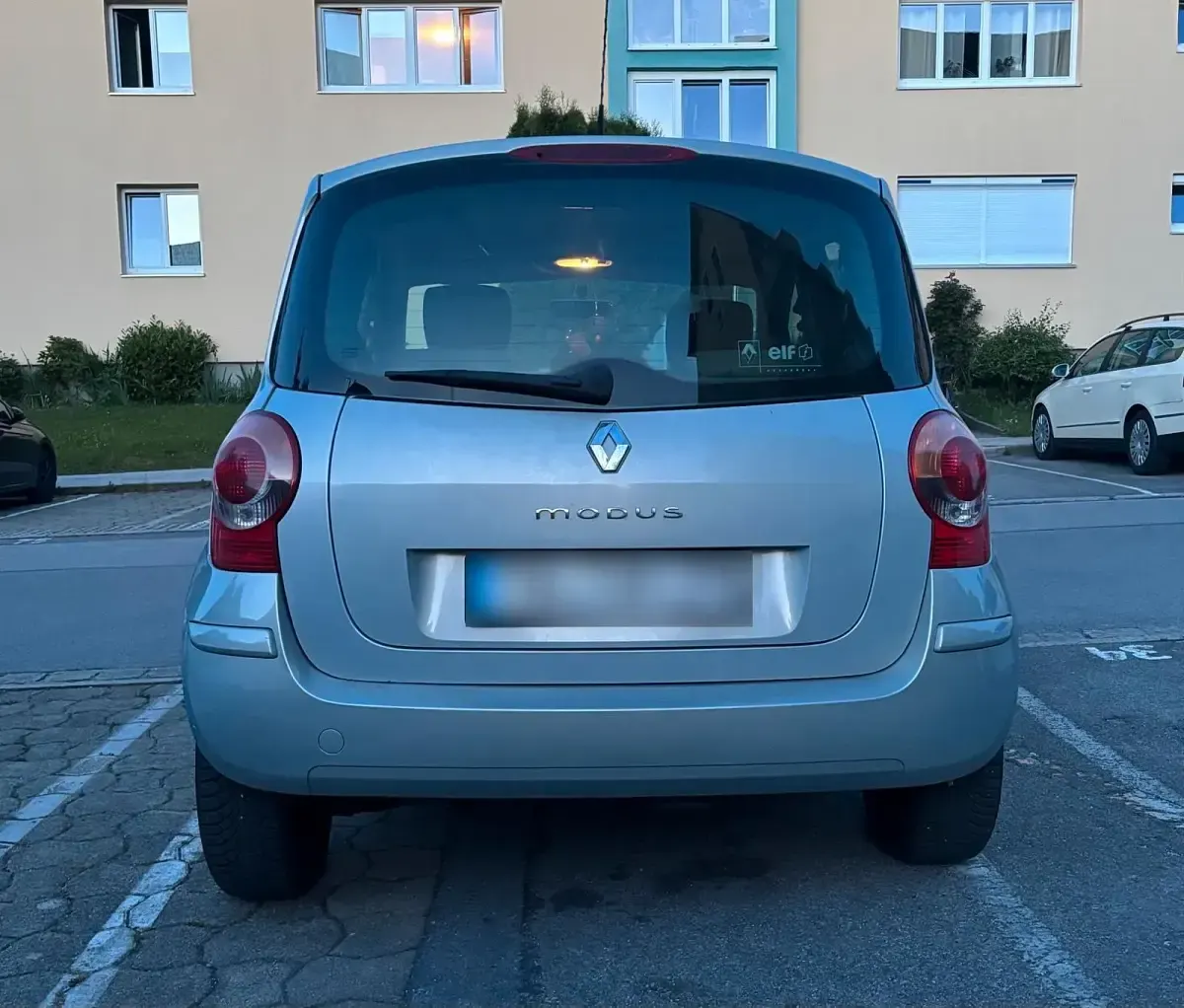 Gebraucht Renault Modus 88 PS (64 kW) 2006 Silber Van / Kleinbus