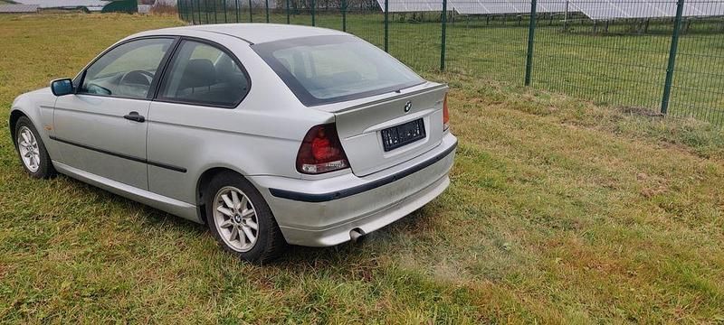 Gebraucht BMW 316 116 PS (85 kW) 2004 Silber Limousine
