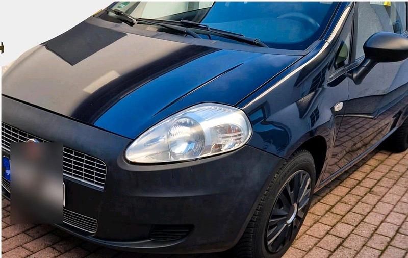 Blau Gebraucht 2009 Fiat Punto Kleinwagen | 1.250 € (Guter Preis) - Bild 1/4