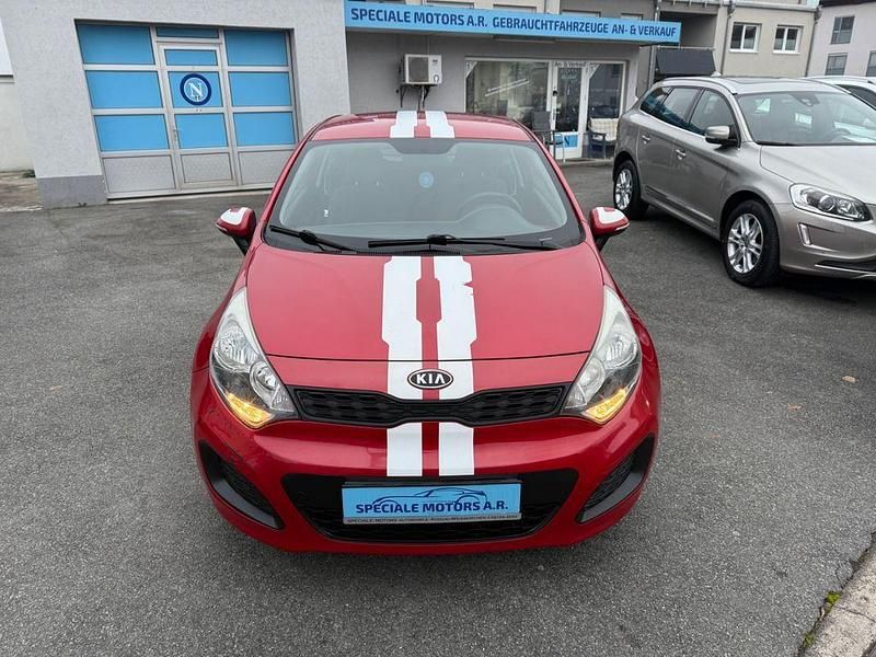 Gebraucht Kia Rio Edition 7 109 PS (80 kW) 2012 Rot Kleinwagen
