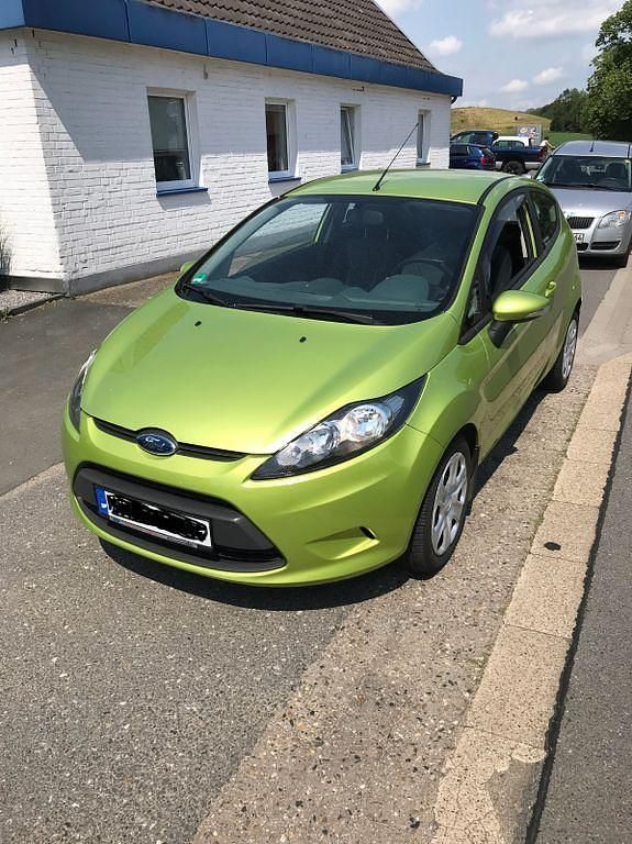 Grün Gebraucht 2009 Ford Fiesta Ambiente Kleinwagen | 2.000 € (Superpreis) - Bild 1/4