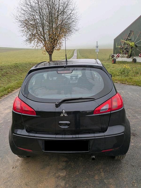 Gebraucht Mitsubishi Colt 95 PS (69 kW) 2008 Schwarz Kleinwagen