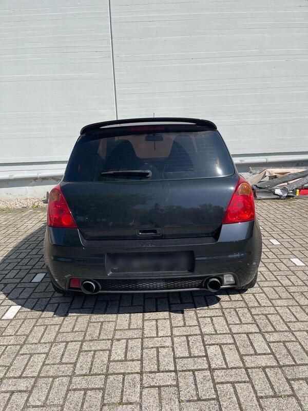 Schwarz Gebraucht 2006 Suzuki Swift Sport Kleinwagen | 1.050 € - Bild 1/4