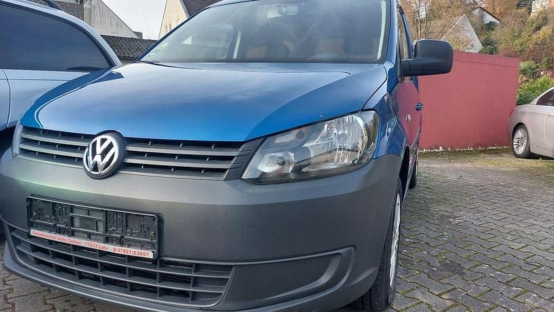 Blau Gebraucht 2015 VW Caddy Trendline Van / Kleinbus | 9.950 € (Fairer Preis) - Bild 1/4