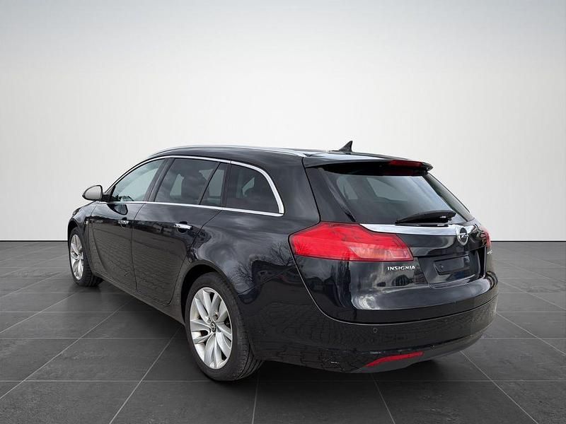 Gebraucht Opel Insignia 160 PS (117 kW) 2013 Schwarz Kombi