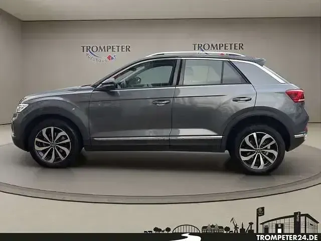 Second-hand VW T-Roc Style 150 CP (110 kW) 2022 Gri SUV