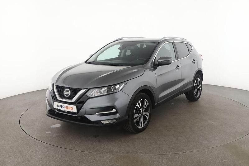 Grau Gebraucht 2021 Nissan Qashqai Zama SUV | 19.100 € (Fairer Preis) - Bild 1/3