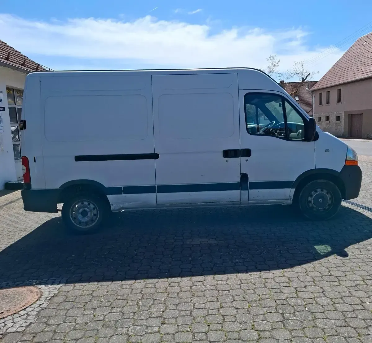 Used Renault Master 101 HP (74 kW) 2008 White Van
