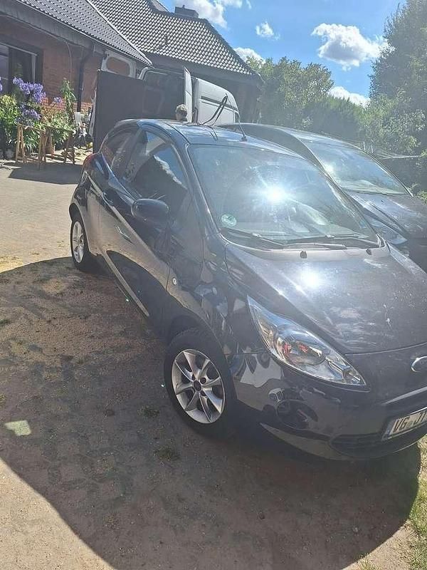Schwarz Gebraucht 2013 Ford Ka Kleinwagen | 4.800 € (Etwas zu teuer) - Bild 1/4