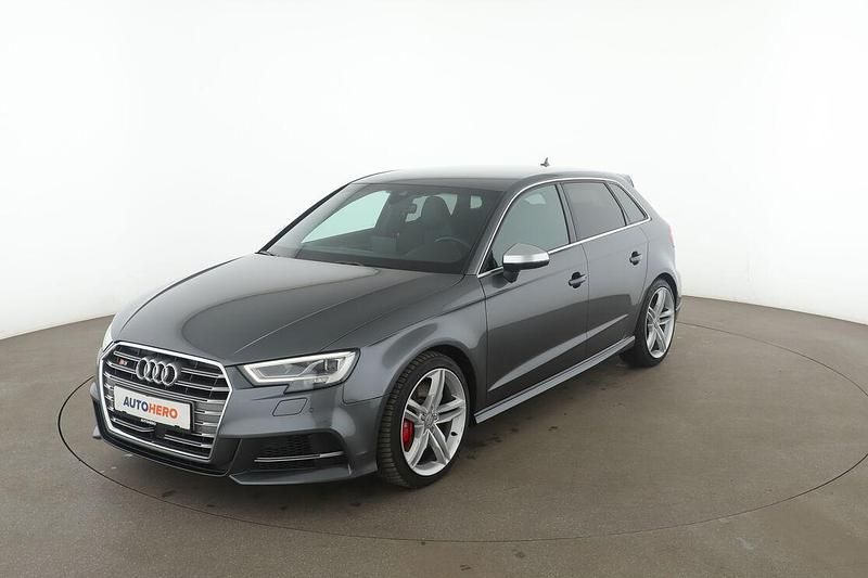 Gebraucht Audi S3 Sport 310 PS (228 kW) 2018 Grau Limousine
