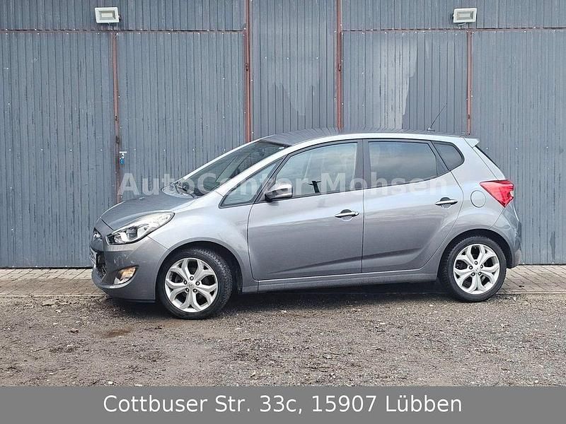 Gebraucht Hyundai ix20 Edition 116 PS (85 kW) 2012 Grau Kleinwagen