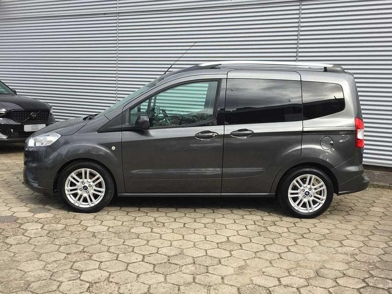 Gebraucht Ford Tourneo Courier Titanium 101 PS (74 kW) 2020 Grau Van / Kleinbus