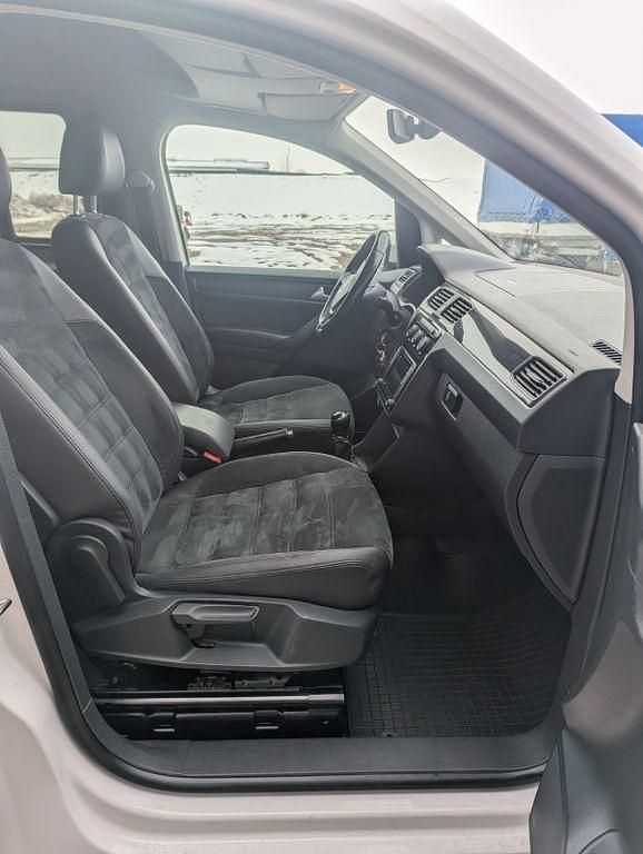 Gebraucht VW Caddy Maxi Highline 125 PS (91 kW) 2015 Weiß Van / Kleinbus