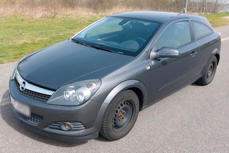 Grau Gebraucht 2008 Opel Astra GTC Coupé | 2.499 € (Fairer Preis) - Bild 1/4