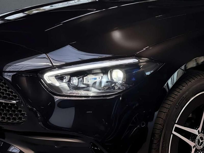Gebraucht Mercedes C300e AMG 197 PS (144 kW) 2025 Schwarz Limousine
