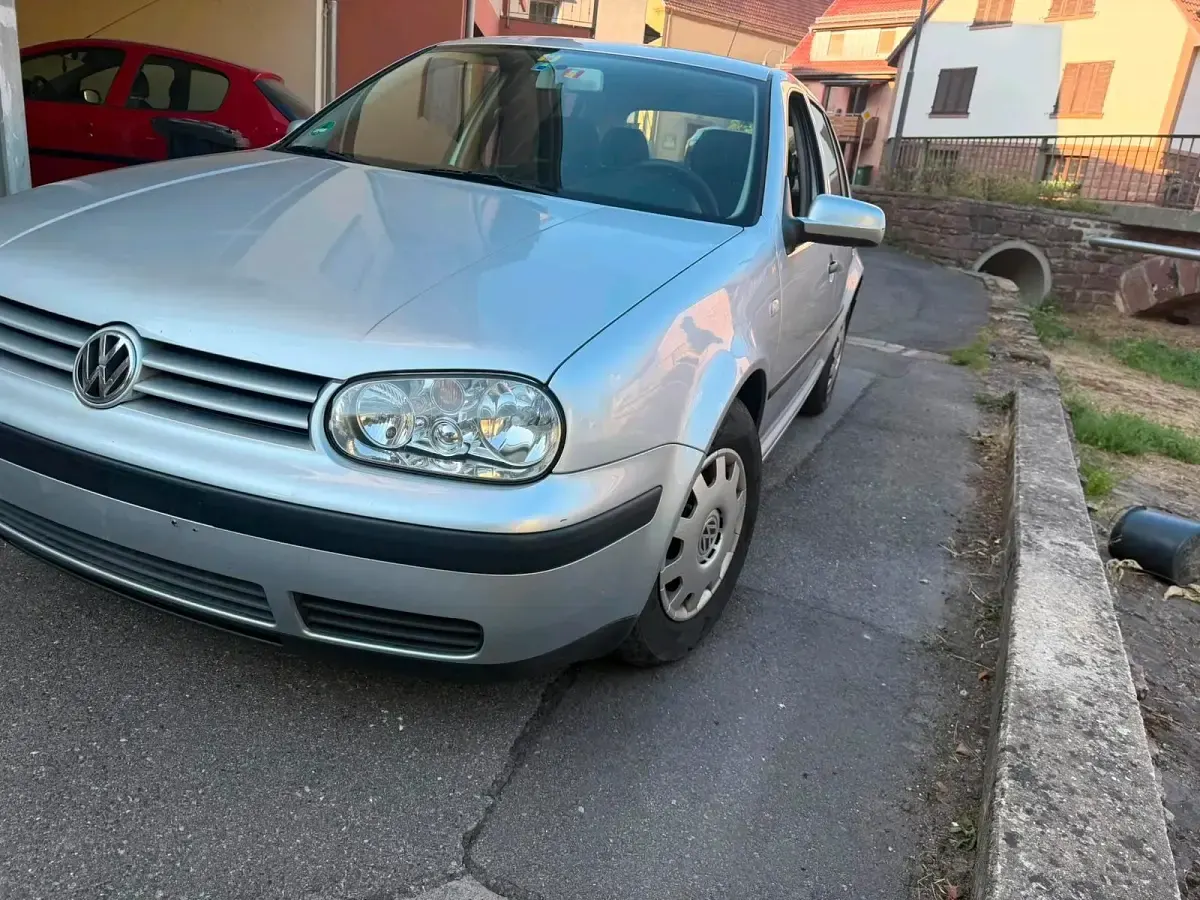 Gebraucht VW Golf IV 75 PS (55 kW) 2002 Silber Limousine