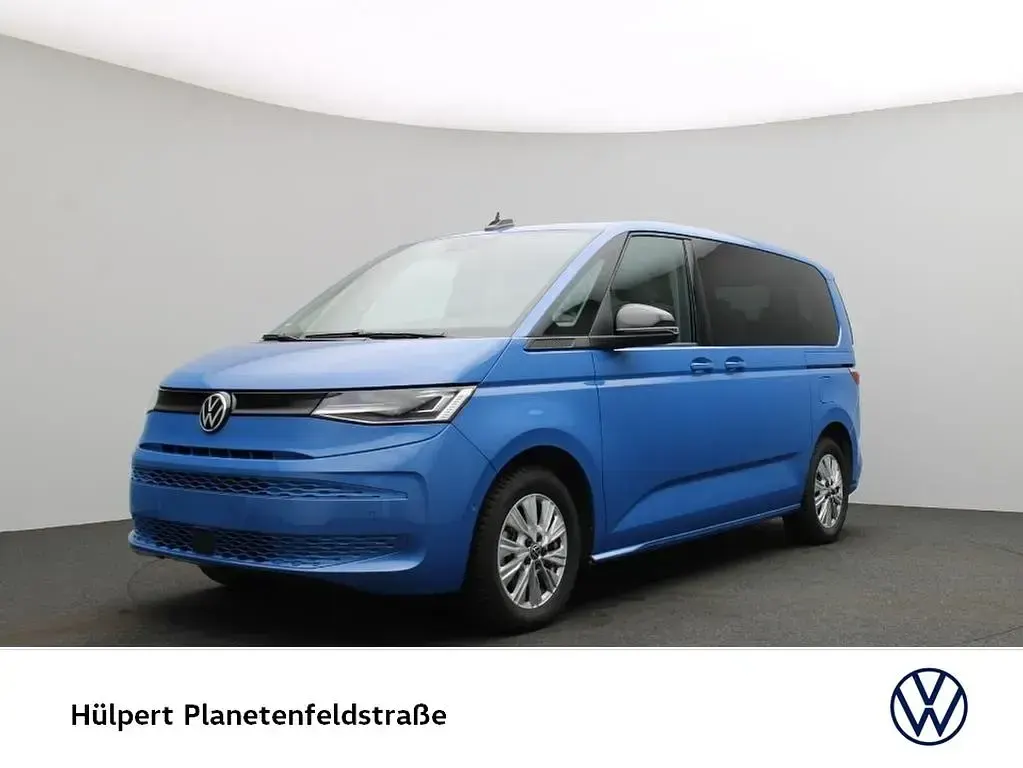 Gebraucht VW Multivan Basis 245 PS (180 kW) 2025 Medium blue metallic Van / Kleinbus