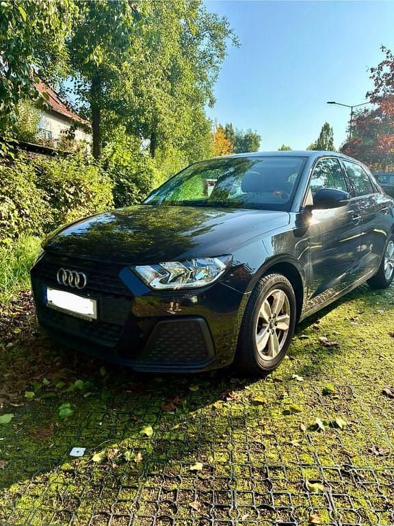 Schwarz Gebraucht 2021 Audi A1 Sportback Kleinwagen | 15.700 € (Guter Preis) - Bild 1/4