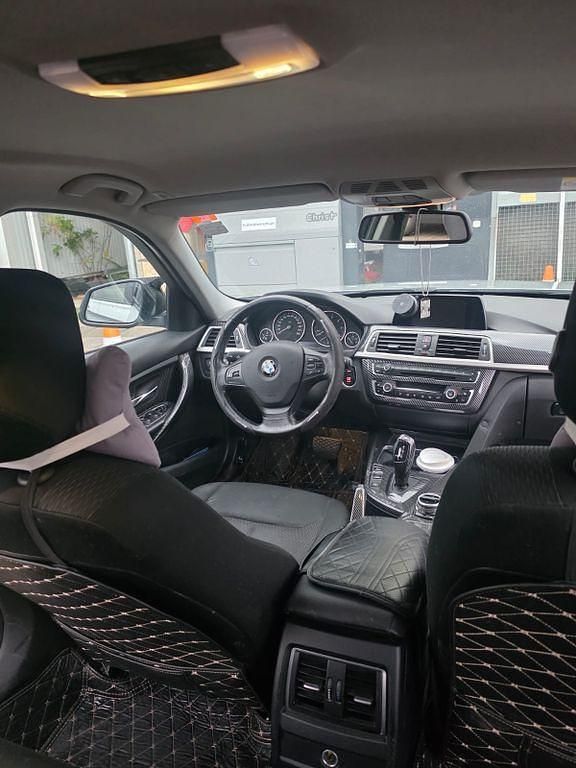 Gebraucht BMW 318 150 PS (110 kW) 2017 Silber Kombi