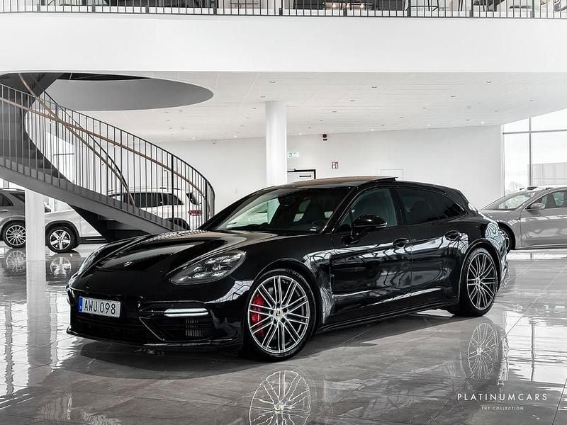 Schwarz Gebraucht 2018 Porsche Panamera Turbo Sport Turismo Limousine | 54.854 € (Superpreis) - Bild 1/4