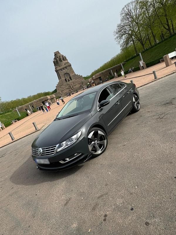 Gebraucht VW Passat 177 PS (130 kW) 2014 Grau Limousine