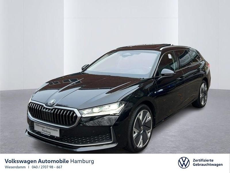 Onyxschwarz metallic Gebraucht 2024 Skoda Superb Selection Kombi | 47.990 € - Bild 1/4