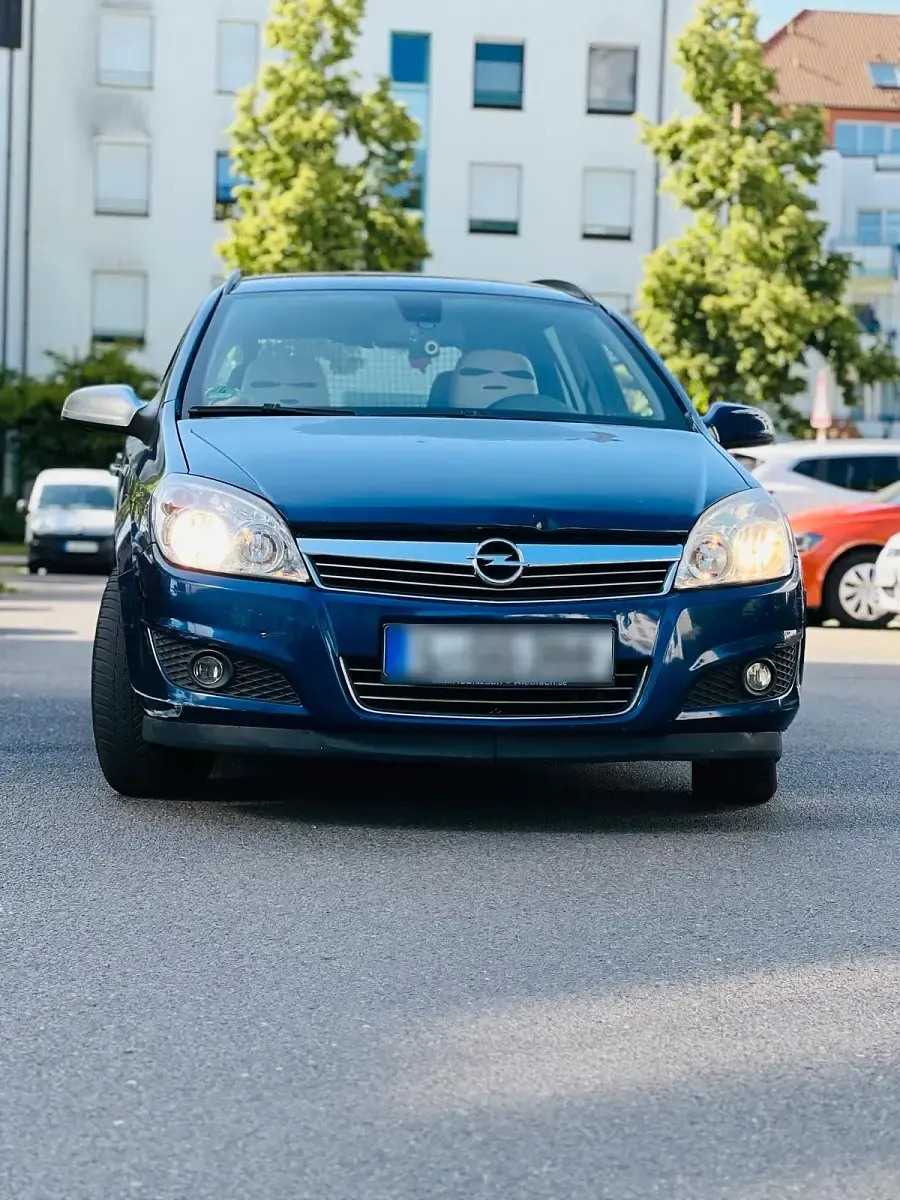 Gebraucht Opel Astra 125 PS (91 kW) 2007 Blau Kombi