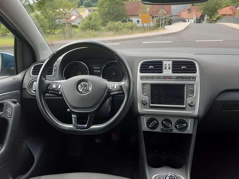 Gebraucht VW Polo 105 PS (77 kW) 2017 Blau Limousine