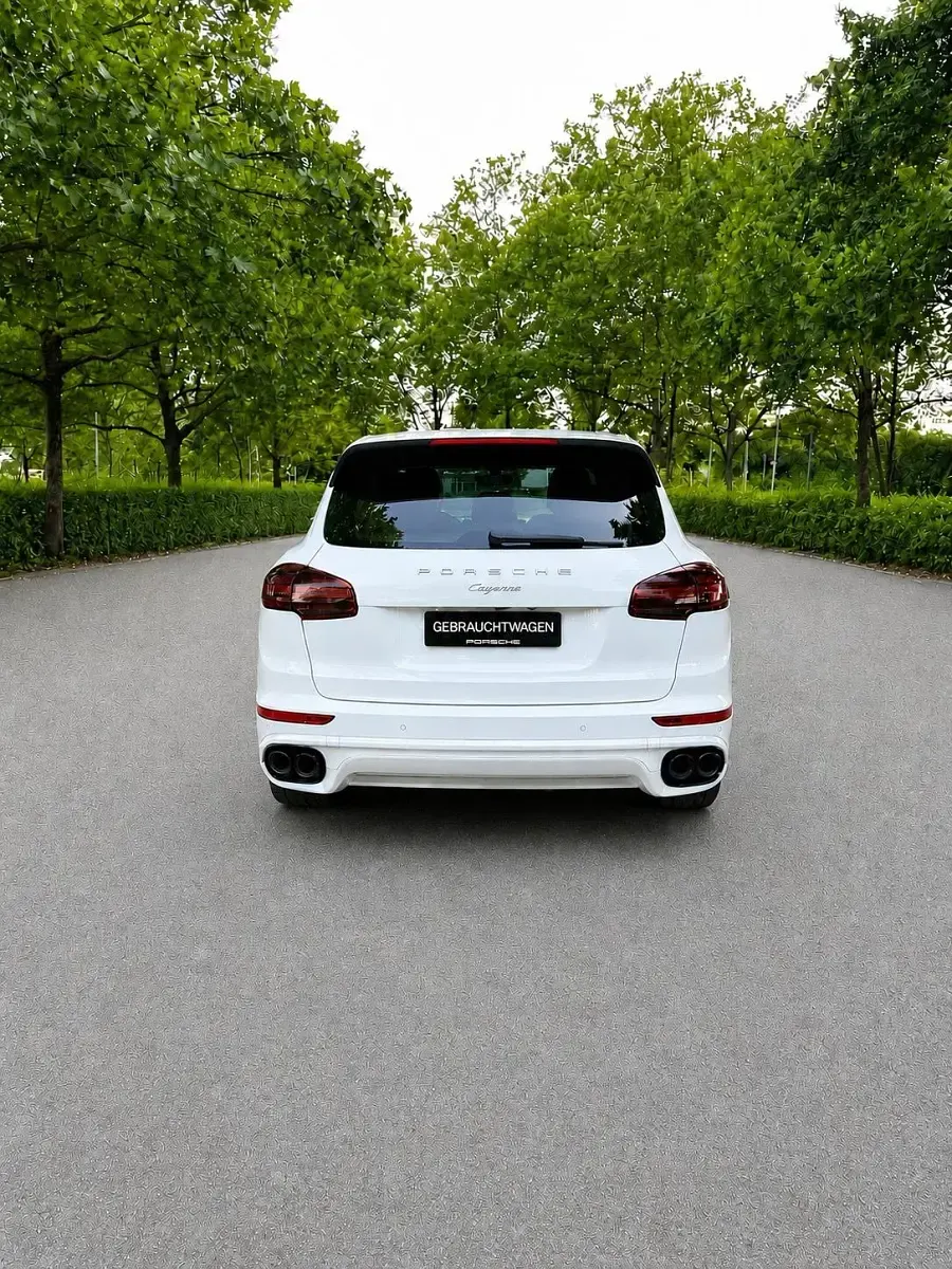 Gebraucht Porsche Cayenne 250 PS (183 kW) 2016 Weiß SUV