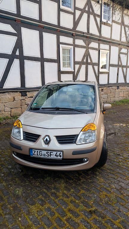 Gebraucht Renault Modus 88 PS (64 kW) 2004 Gold Van / Kleinbus