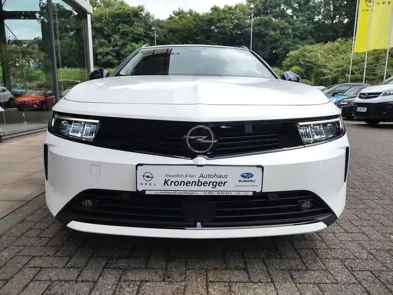 Gebraucht Opel Astra Elegance 110 PS (80 kW) 2024 Lack weiss banquise/typ aussenverkleidung spiegel flach standard Kombi