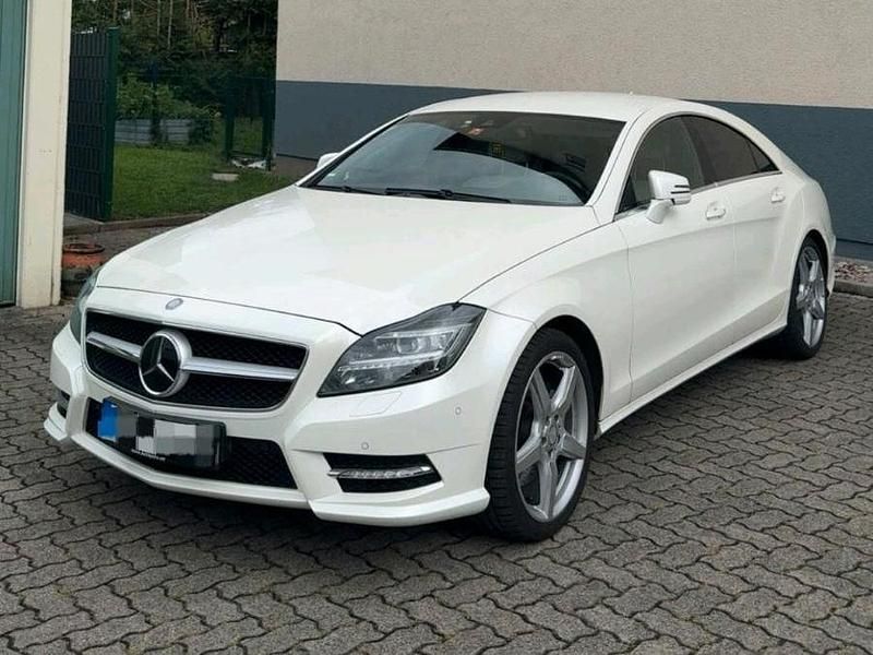Beige Gebraucht 2013 Mercedes CLS350 AMG line Coupé | 27.000 € (Fairer Preis) - Bild 1/4