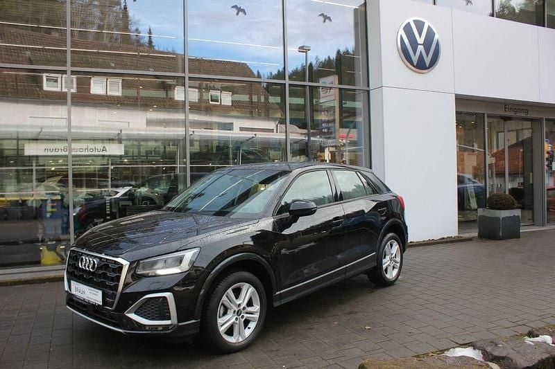 Second-hand Audi Q2 Advanced 150 CP (110 kW) 2023 Negru SUV