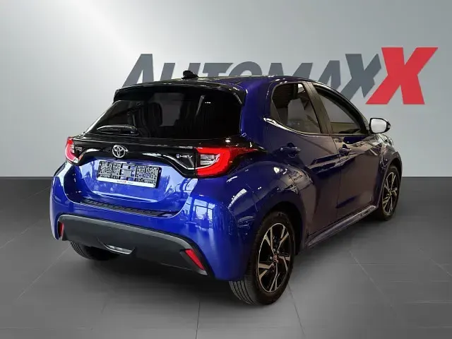 Neu Toyota Yaris 116 PS (85 kW) 2026 Blau Kleinwagen