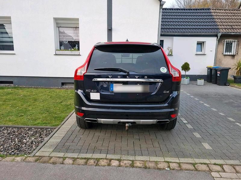 Gebraucht Volvo XC60 190 PS (139 kW) 2016 Blau SUV
