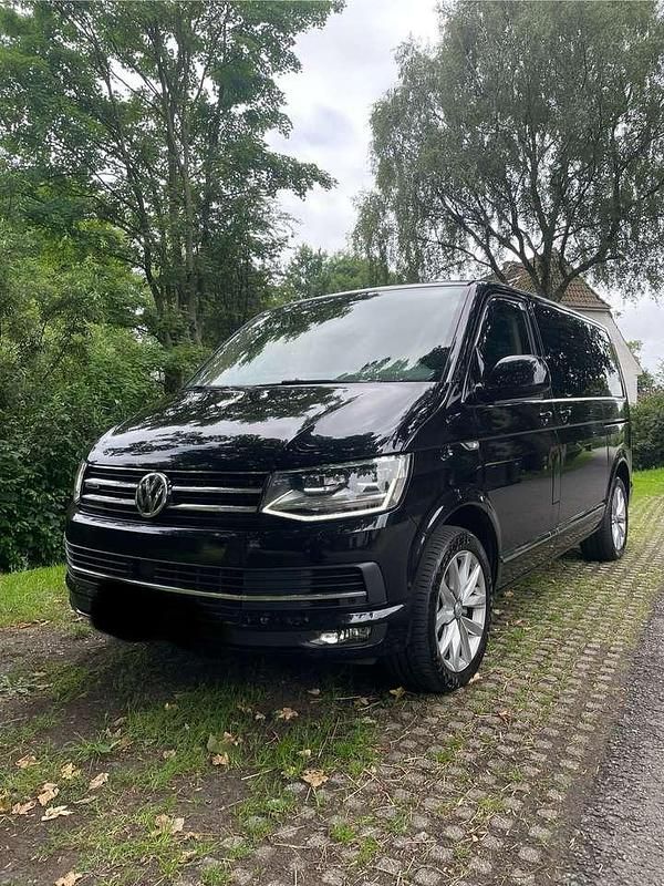 Schwarz Gebraucht 2018 VW T6 Highline Van | 39.950 € (Teuer) - Bild 1/4