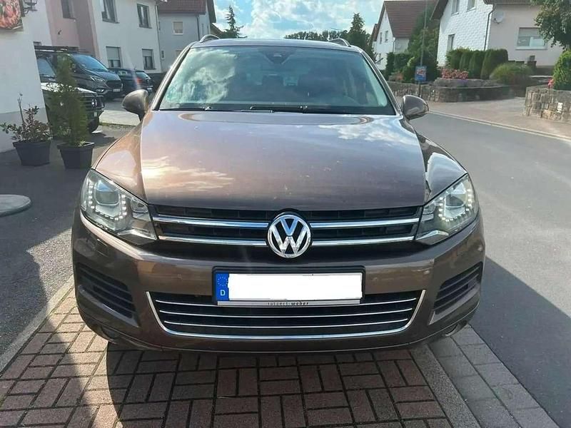 Braun Gebraucht 2013 VW Touareg SUV | 15.500 € (Fairer Preis) - Bild 1/4