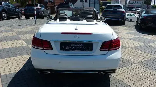 Gebraucht Mercedes E220 Sport 170 PS (125 kW) 2014 Weiß Cabrio