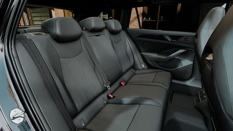 Neu VW Passat R-line 177 PS (130 kW) 2026 Schwarz Limousine