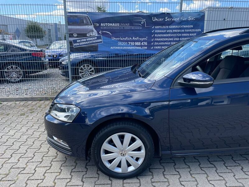 Gebraucht VW Passat Trendline 122 PS (89 kW) 2011 Night blue metallic Kombi