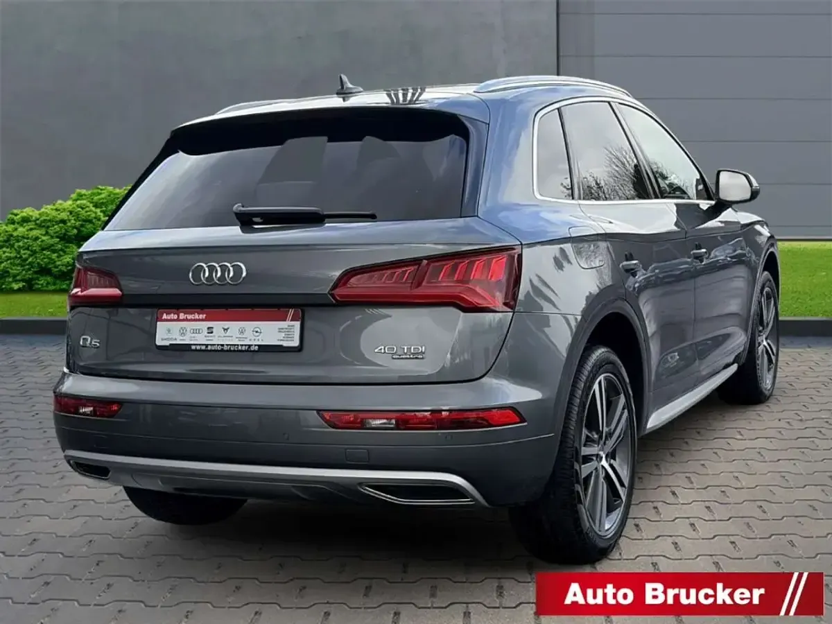 Gebraucht Audi Q5 Sport 190 PS (139 kW) 2019 Grau SUV
