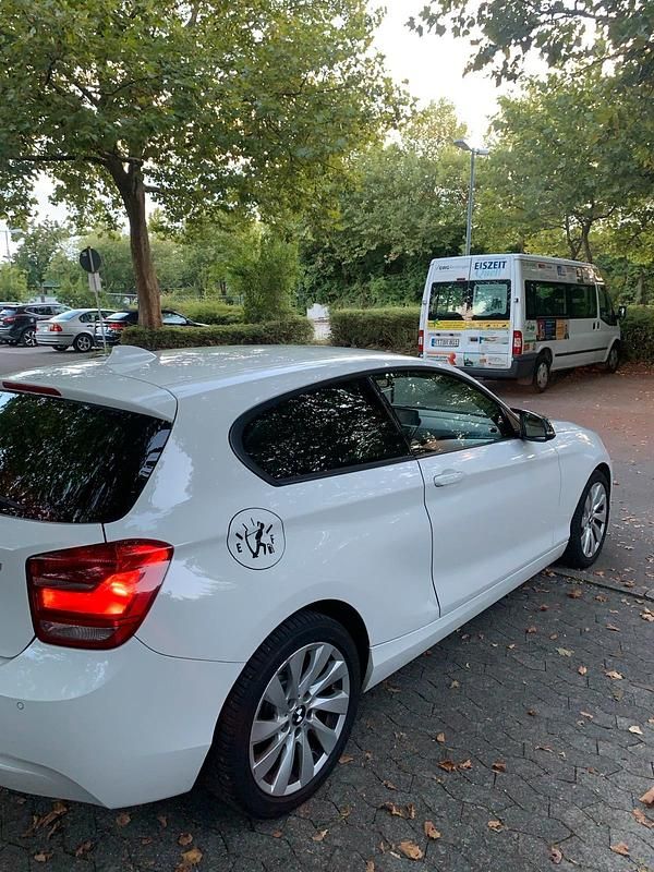 Gebraucht BMW 116 136 PS (100 kW) 2013 Weiß Kleinwagen