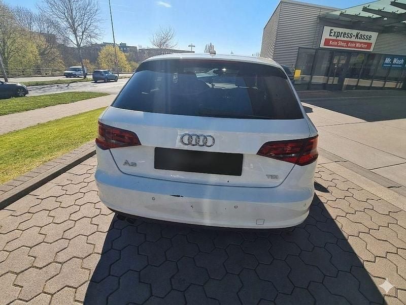Second-hand Audi A3 Ambition 150 CP (110 kW) 2014 Alb Berlinǎ