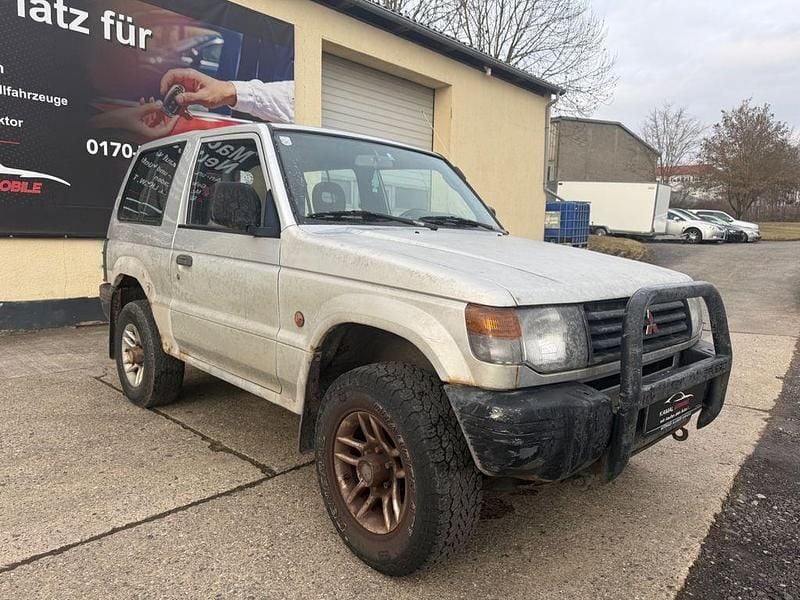 Gebraucht Mitsubishi Pajero 99 PS (72 kW) 1998 Silber SUV