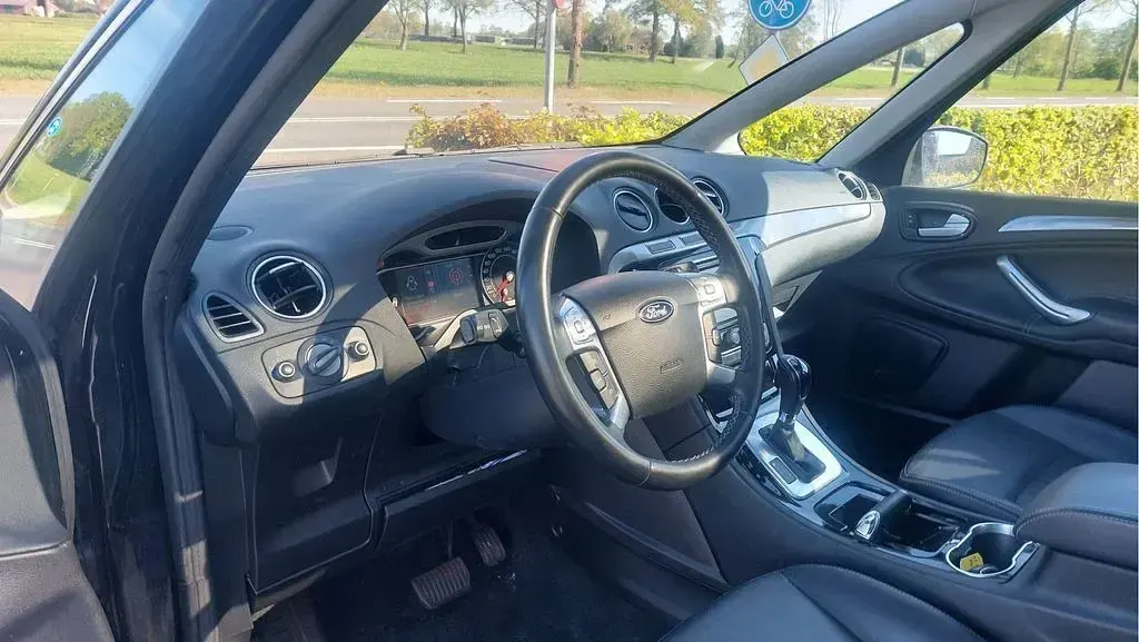 Occasion Ford S-MAX Titanium 203 ch (149 kW) 2010 Noir Monospace