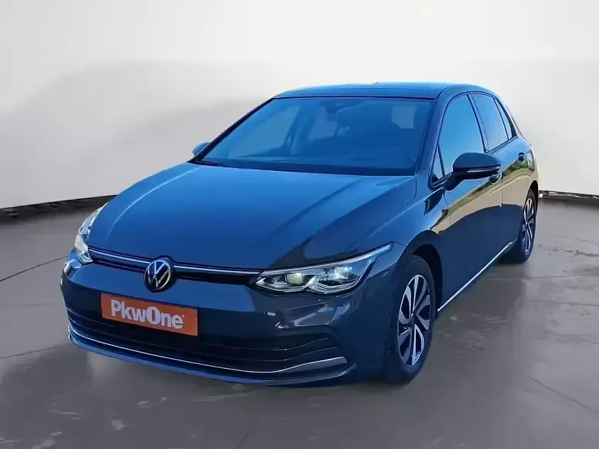Gebraucht VW Golf VIII 150 PS (110 kW) 2022 Limousine