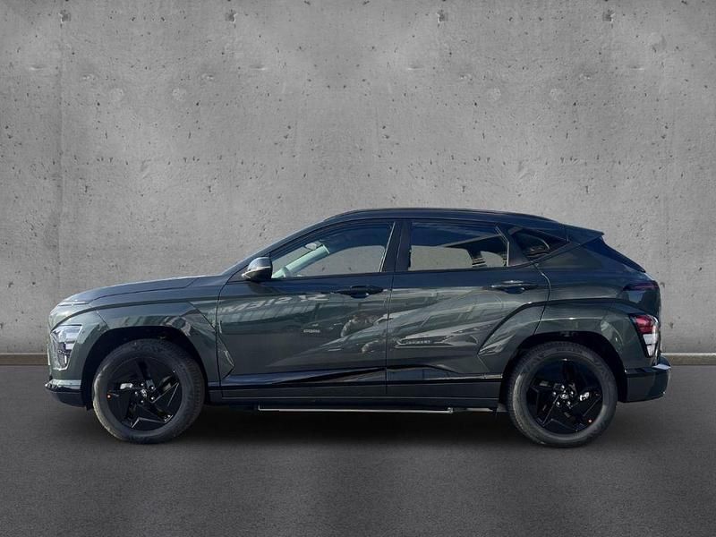 Neu Hyundai Kona Select 150 kW (204 PS) 2025 Cypress green SUV